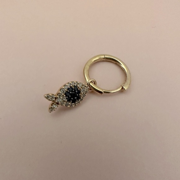 APM Monaco Single Earring Fish Eye Huggie Hoop - Picture 5 of 6